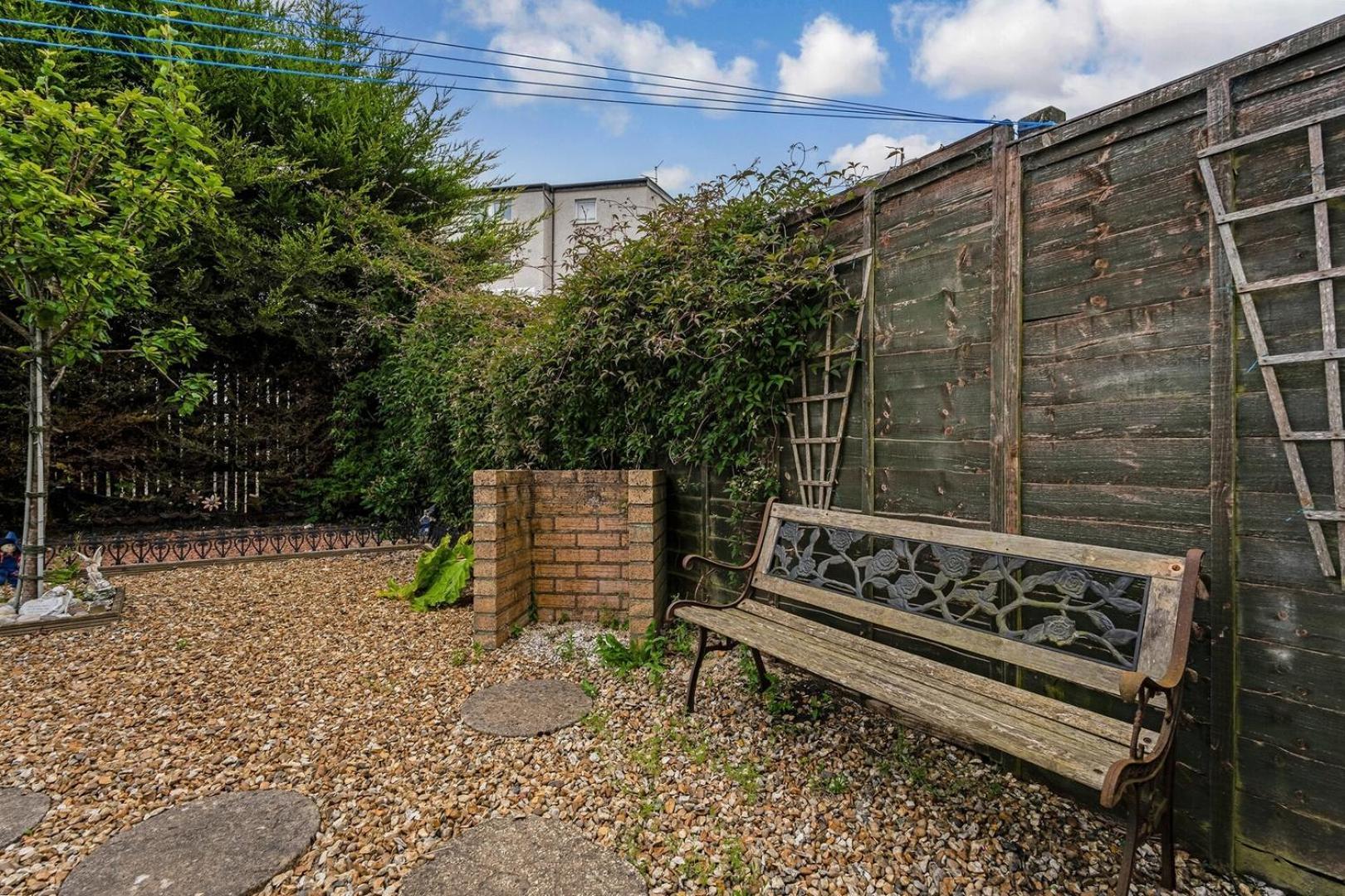 Centrally Situated 1 Bedroom House In Cumbernauld Exterior photo